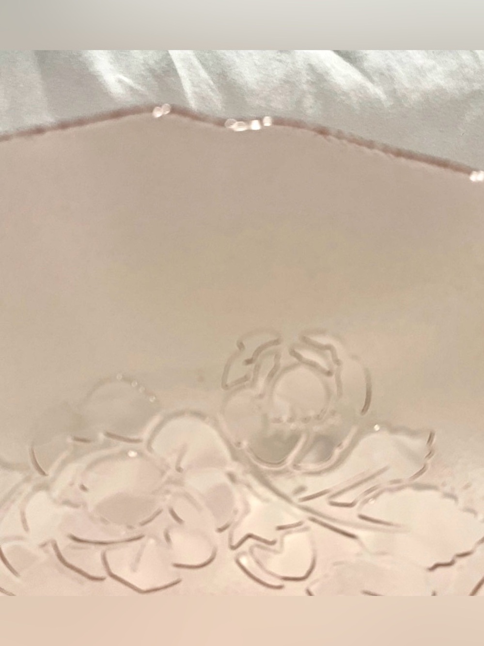 🥳BOGO! Arcoroc “Rosaline” Rosa Pink Dinner Plate | Raised Embossed Roses |France - Picture 4 of 10